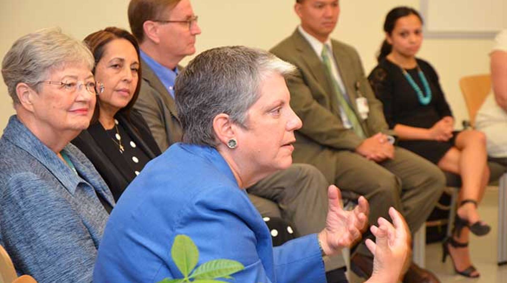 UC President Napolitano at Doctors Academy event