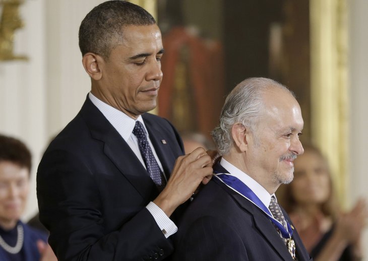 President Obama awards medal to Mario Molina