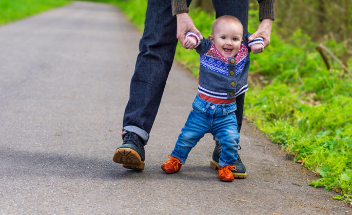 when do baby walk and talk