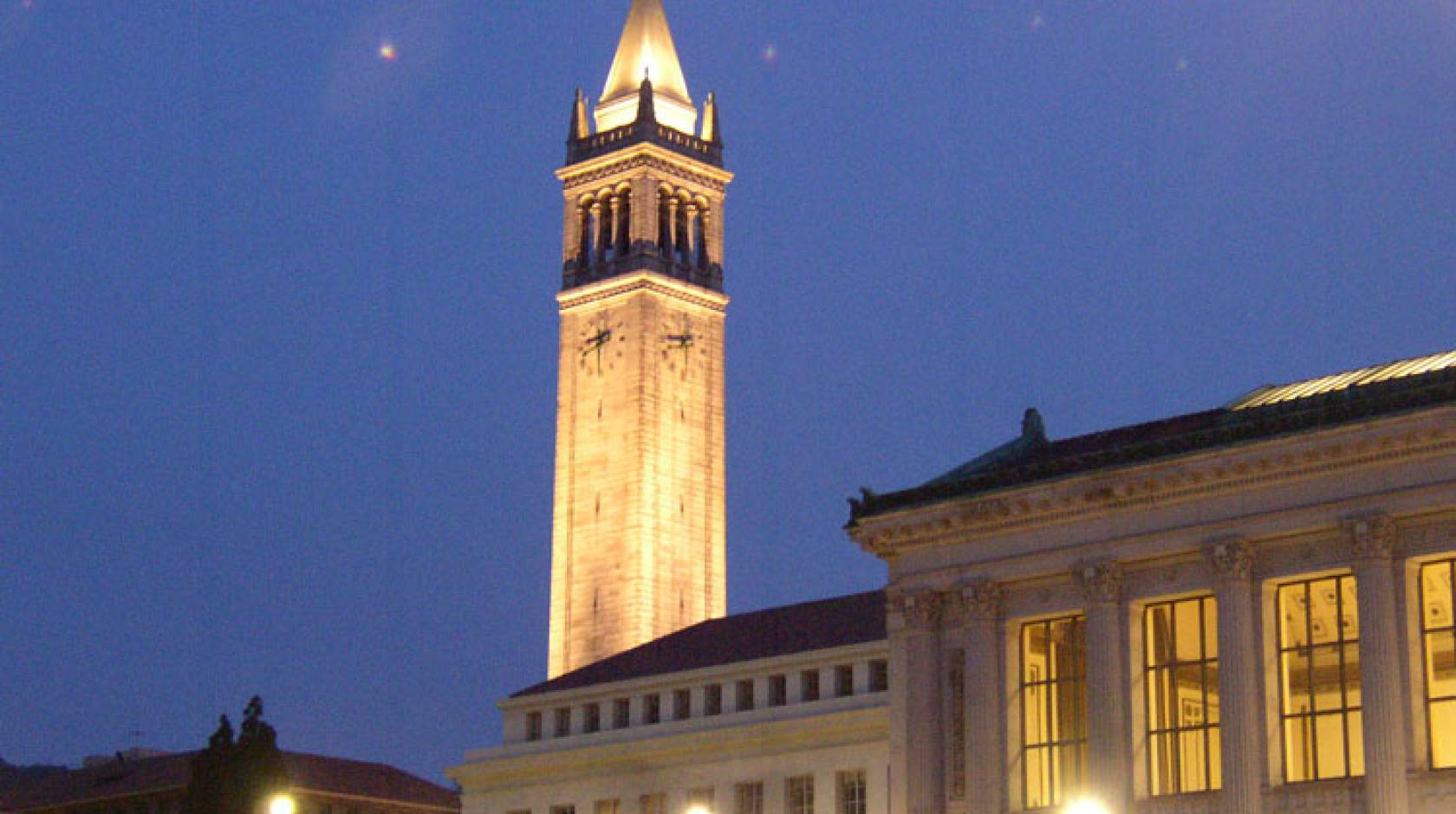 UC Berkeley's campanile at dusk