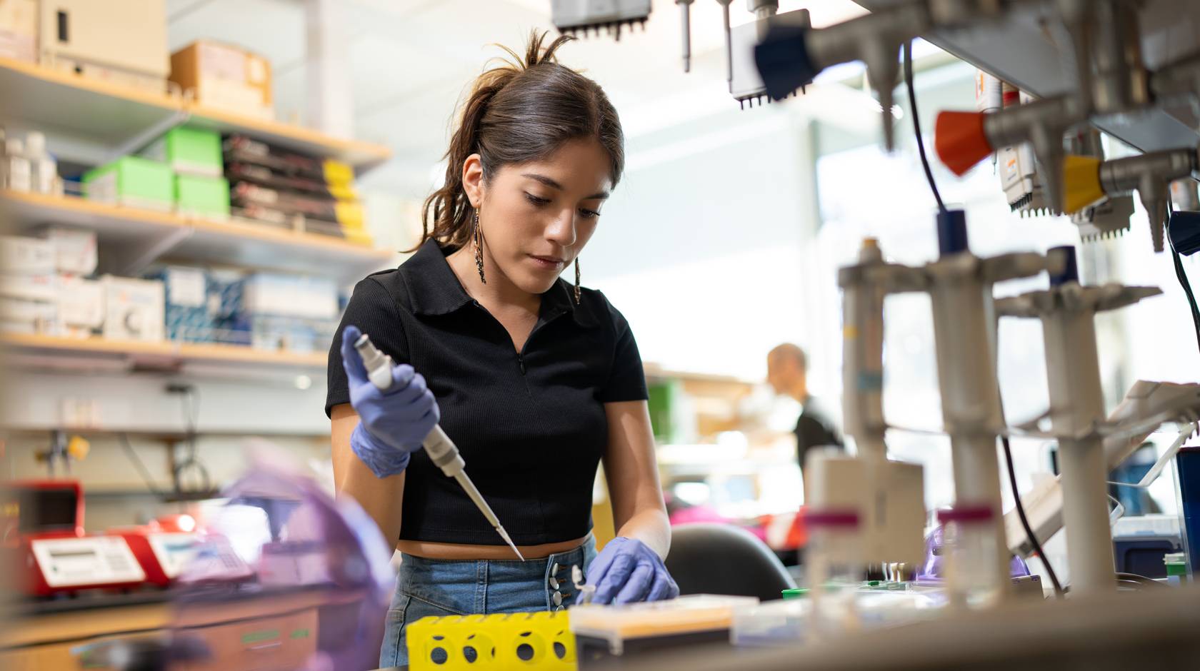 Undergraduate researcher Sugey Garcia Galvin in UCLA's Barber Lab