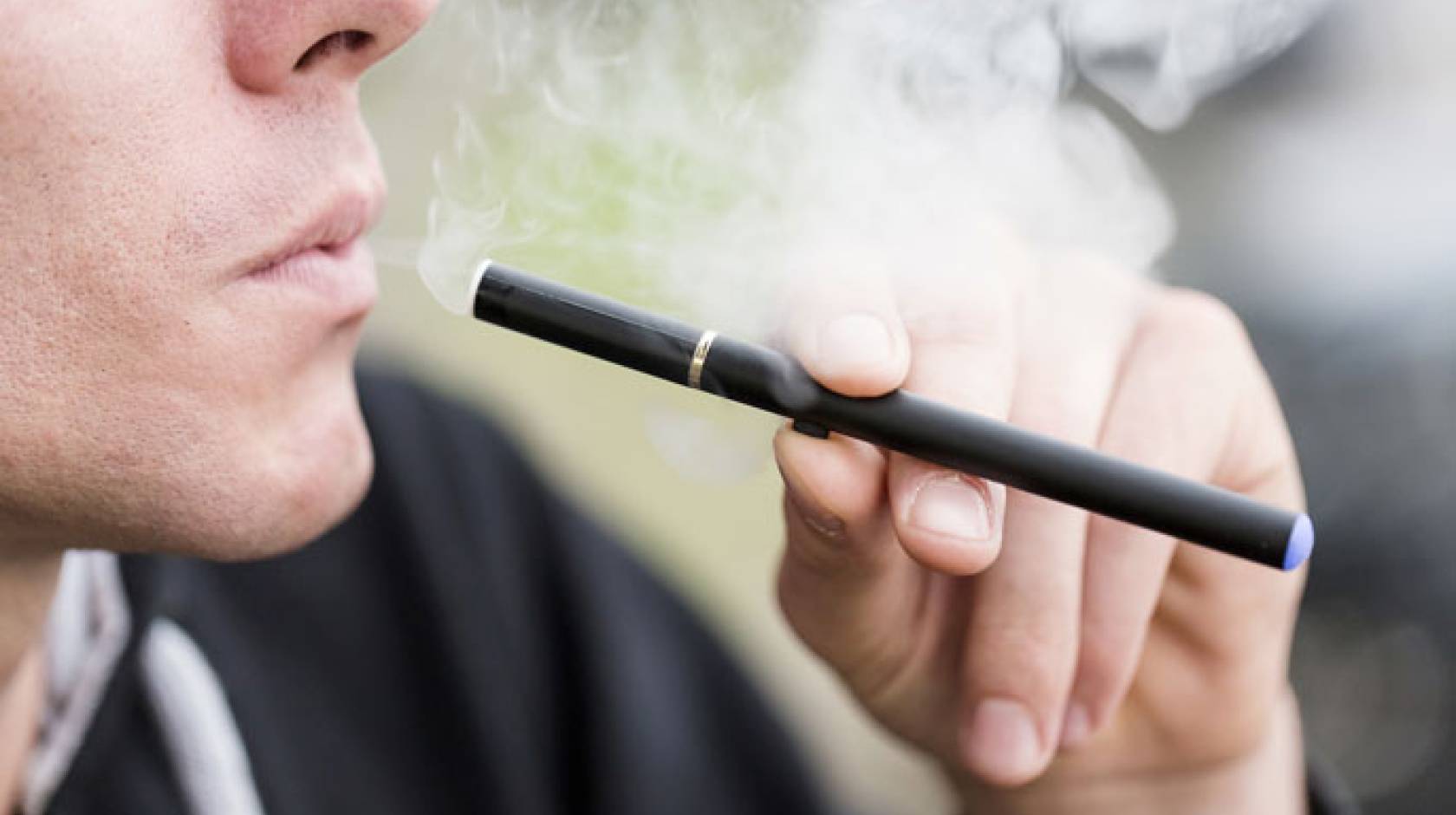 Heart attack risk doubles for daily e cigarette users University