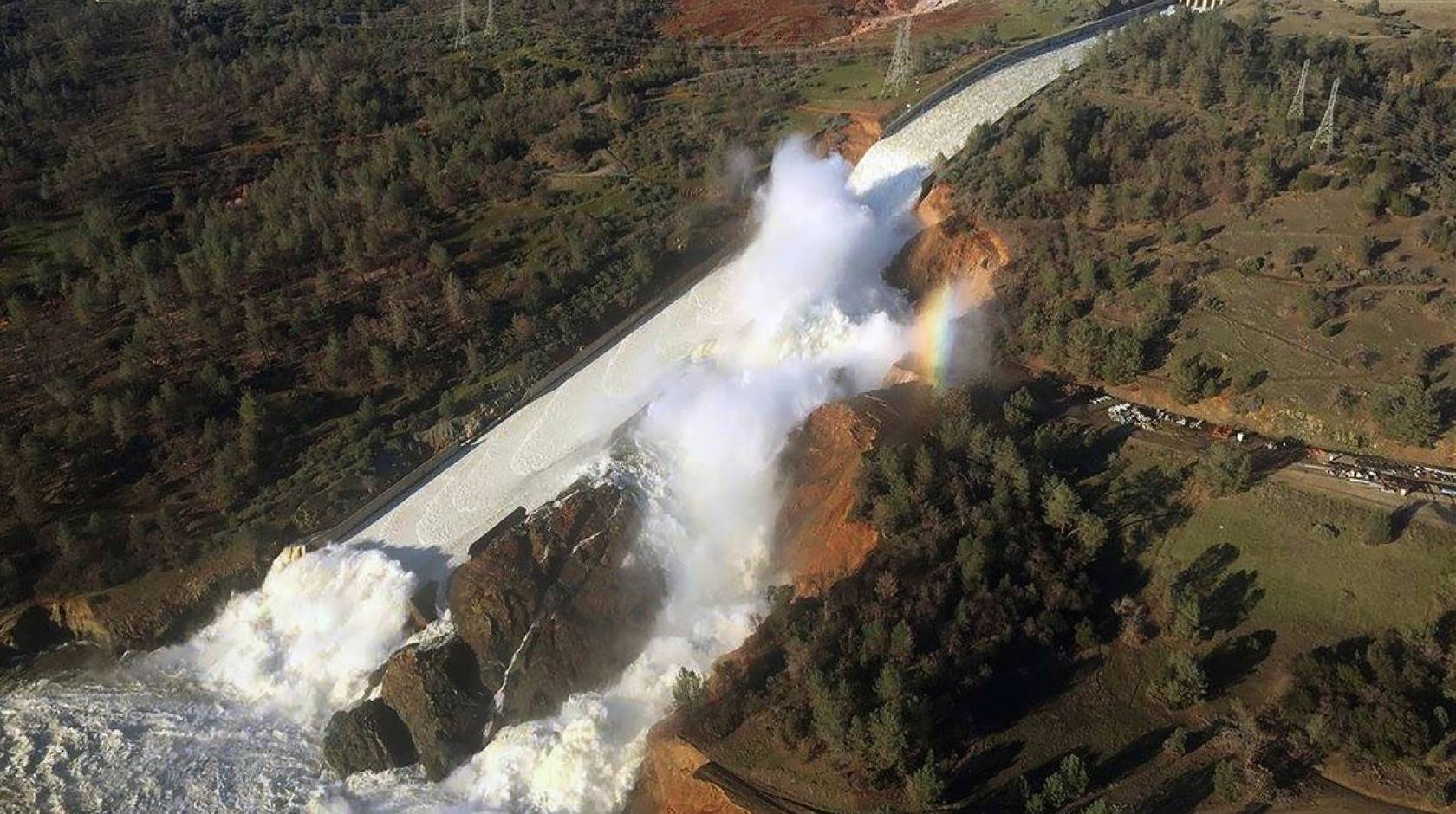 Oroville Dam aerial view