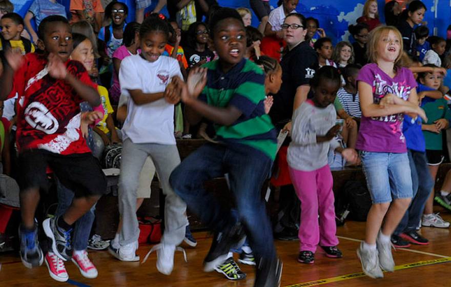 Children dancing to Gangnam Style