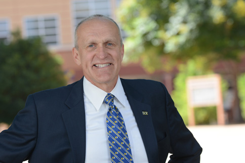 Riverside Chancellor Kim Wilcox